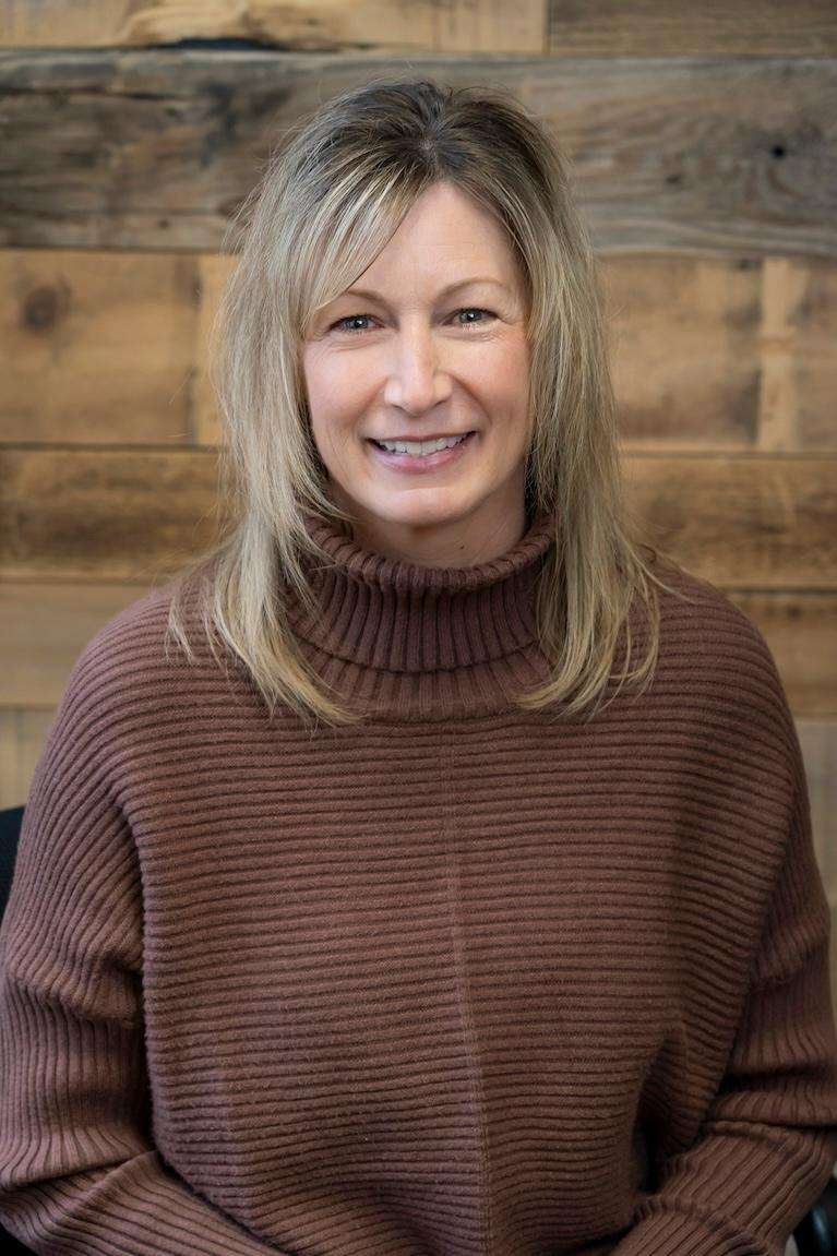 administrative professional bobbie | platt dentistry lakeville