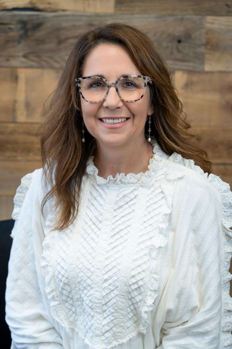 wendy dental hygienist | platt dentistry lakeville